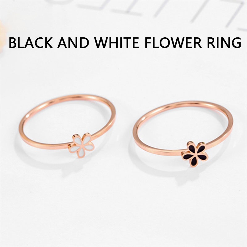 Korea Cincin Titanium Daisy Kecil Bunga Hitam Putih Cincin Bunga Fashion Kepribadian ANTOP