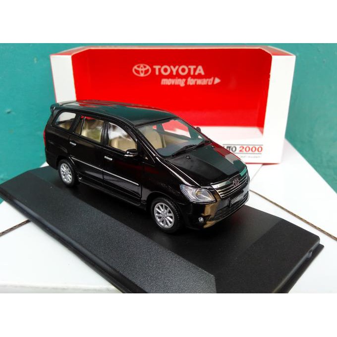 maddox - Diecast Toyota Grand New Kijang Innova hitam limited edition murah