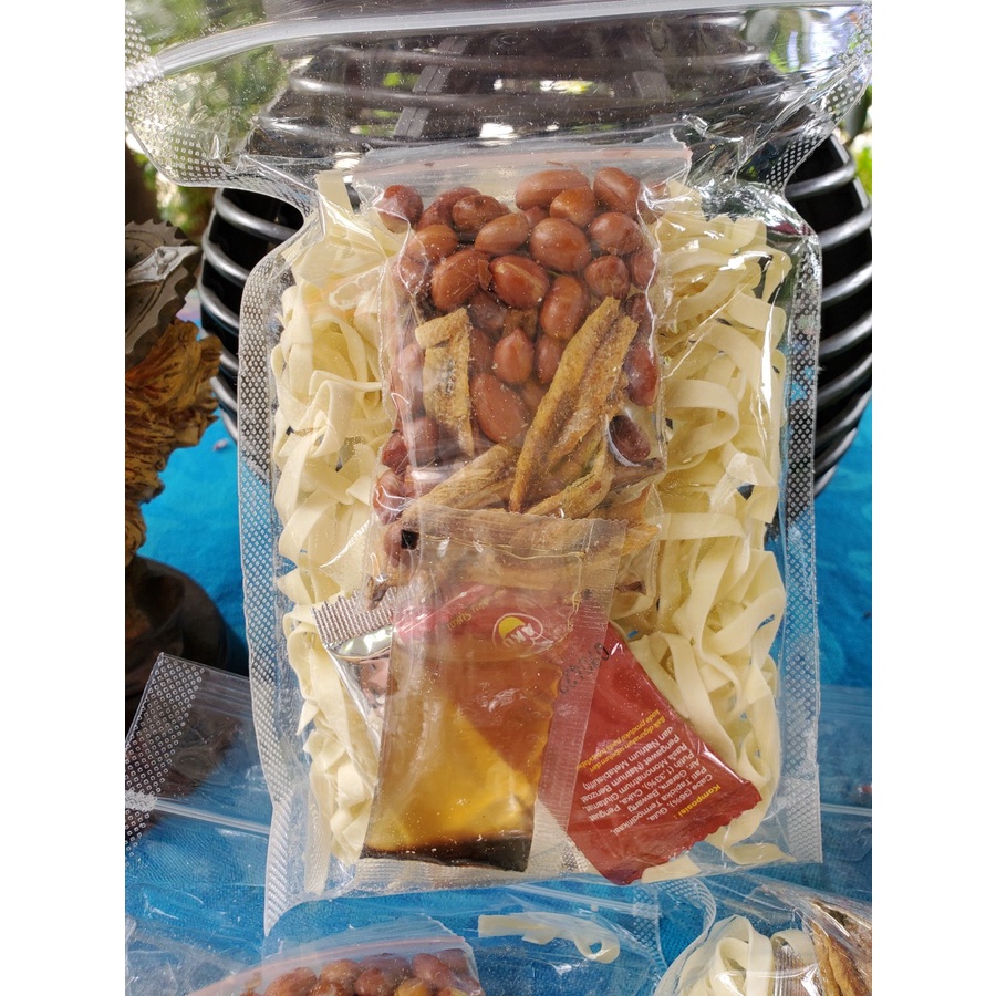 

Kwetiau/Kuetio/Misua Ramen Kuah Kacang Teri Instant Sehat dan Enak