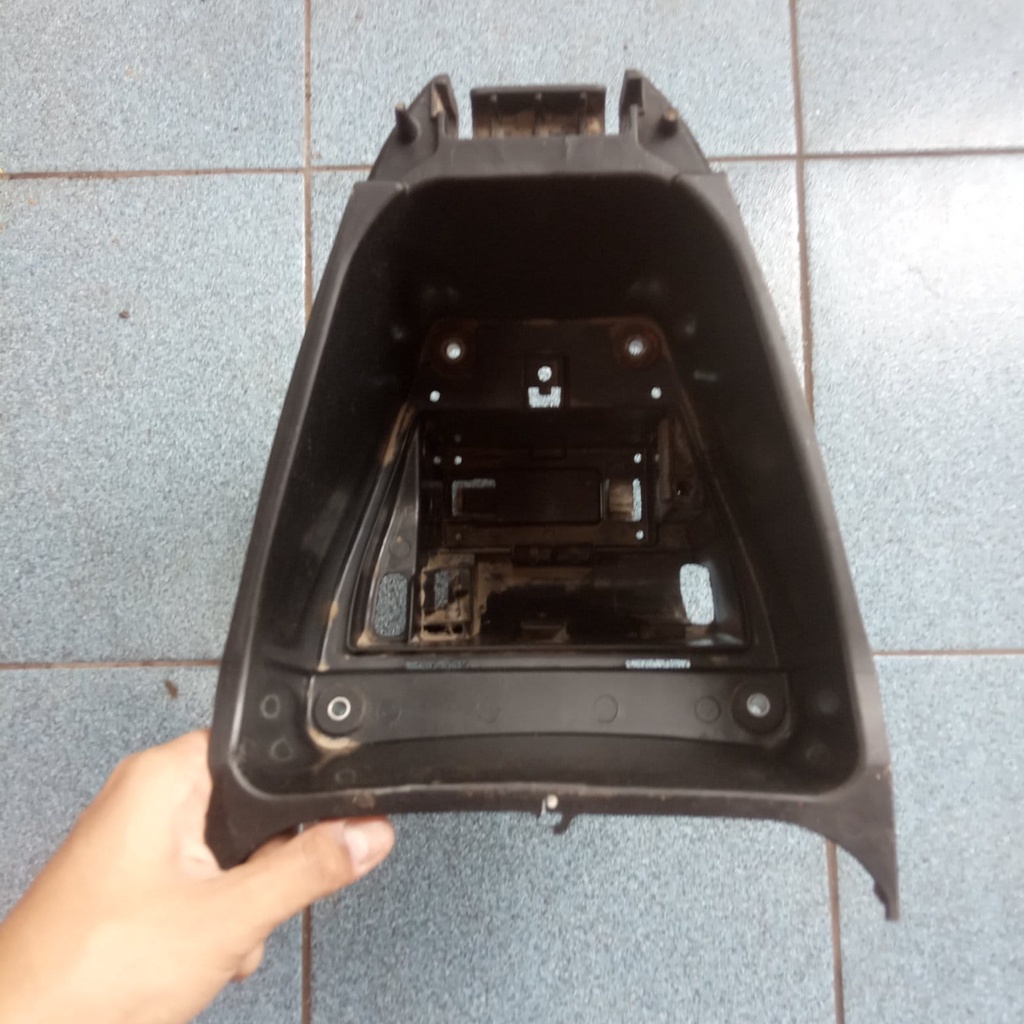 Box bagasi bawah jok Yamaha Vega ZR original
