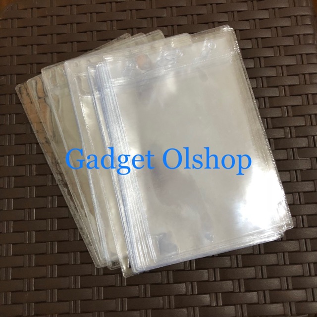 

Plastik id card - plastik name tag 10.5 x 16 - plastik seminar - kantong panitia