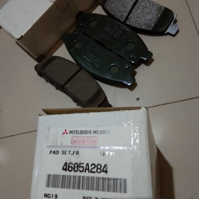 Kamas rem depan pajero sport asli ori brake pad pajero sport asli
