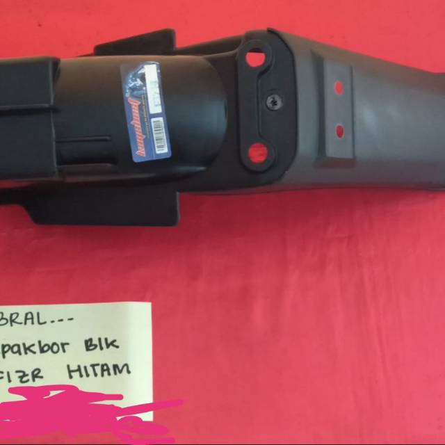 Spakbor belakang Yamaha Fizr