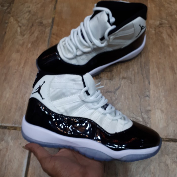 Asli Sepatu Air Jordan 11 Concord White Black Original Murah Sport Running
