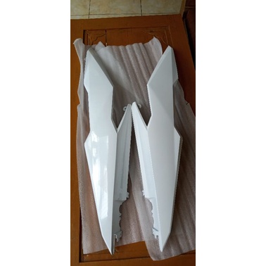 Body belakang Beat new Beat street putih 2017-2019