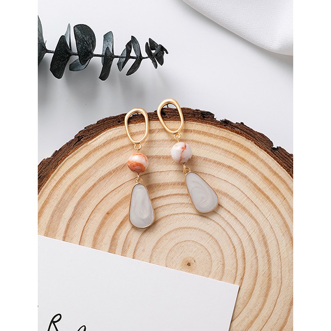 LRC Anting Tusuk Fashion Gold 925 Silver Needle Irregular Oval Bead Drop Earrings D28119