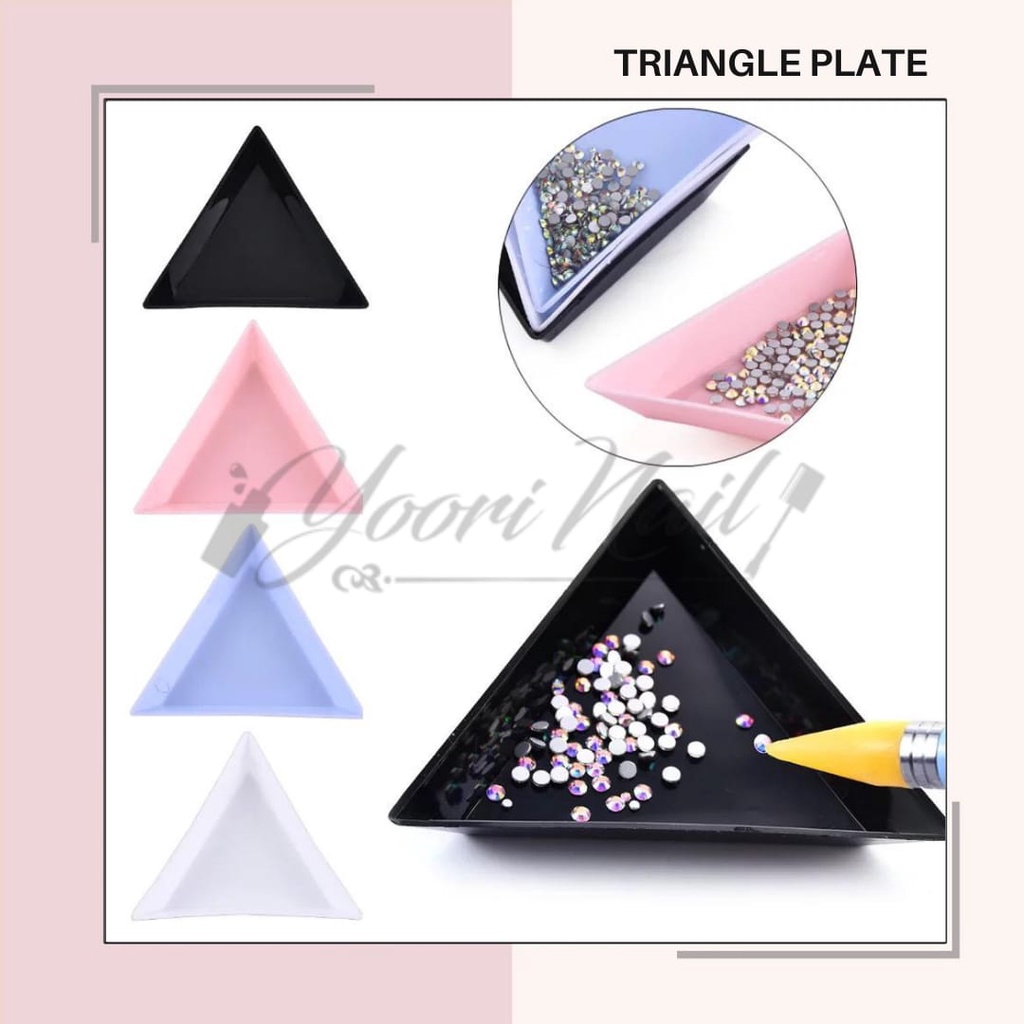 Triangle plate tempat rhinestones segitiga