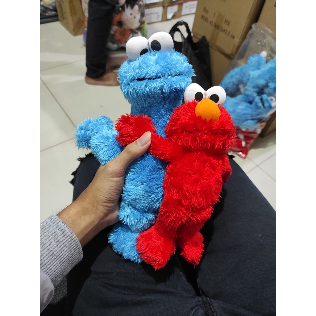 Boneka Sesame Street Figure Elmo Cookie Monster Hasbro