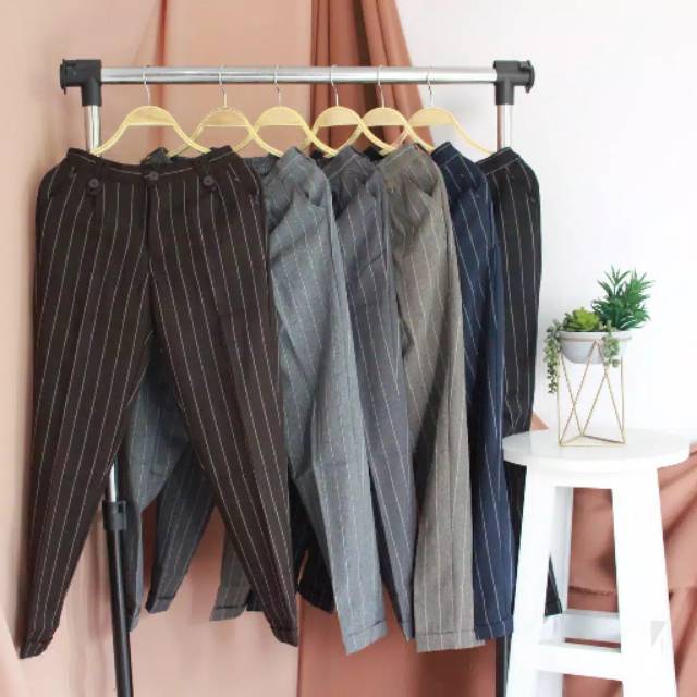 CELANA.SALUR.KANTOR//CELANA.SALUR.KANTOR