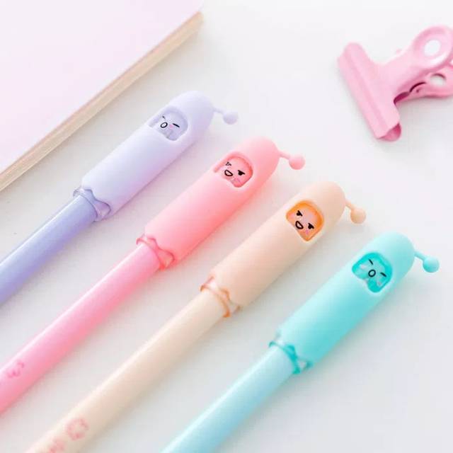 

Pulpen Gel / Pen Gel Gudetama Warna Warni