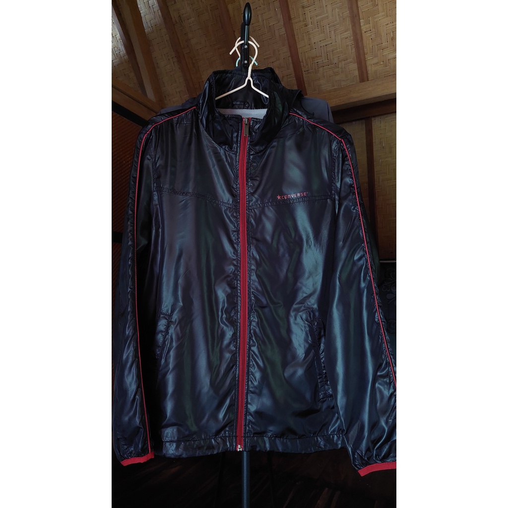 jaket outdoor / jaket running / jaket second / jaket olahraga / jaket hiking / jaket converse / baju