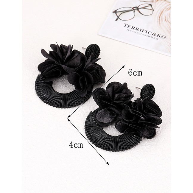 LRC Anting Tusuk Elegant Flowers Decorated Simple Earrings