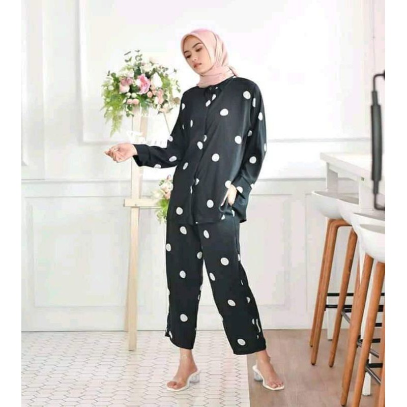 Setelan andini