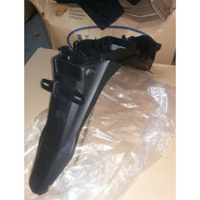 slebor cover spakbor belakang motor VIXION LAMA