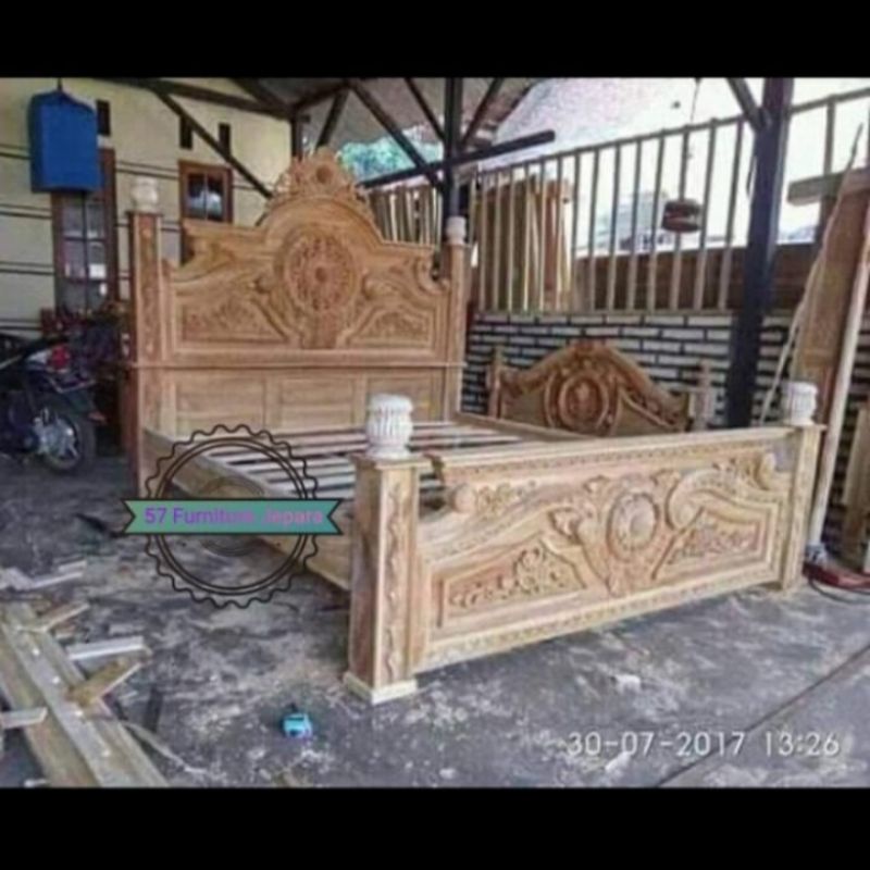 Tempat tidur ukutan 180cm / Dipan ranjang kayu jati mentahan ukir jepara