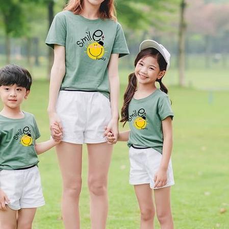 ✿ MYSTIQUE.ID-BAJU KAOS FAMILY SMILE T-SHIRT LUCU DAN AESTHETIC ➣