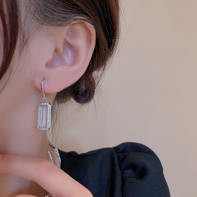 Anting Kait Gantung Desain Geometri Hias Berlian Gaya Mewah Untuk Wanita