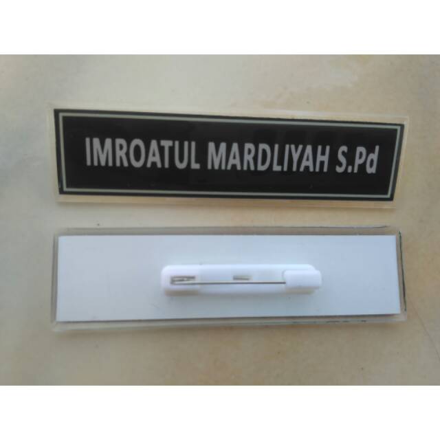 

Name Tag atau Nama dada Akrilik COR RESIN PENITI