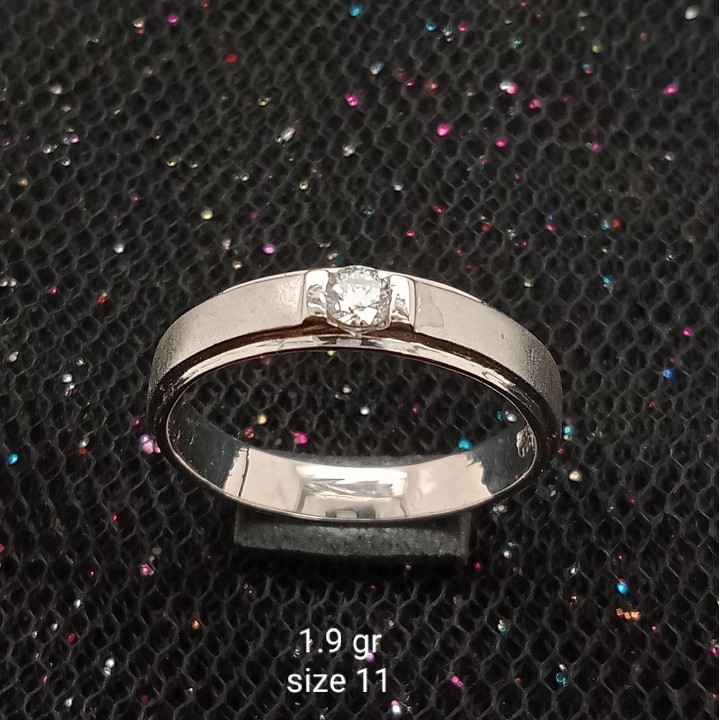 Cincin Emas 17K - 1.9 gr Kadar 750 - 939