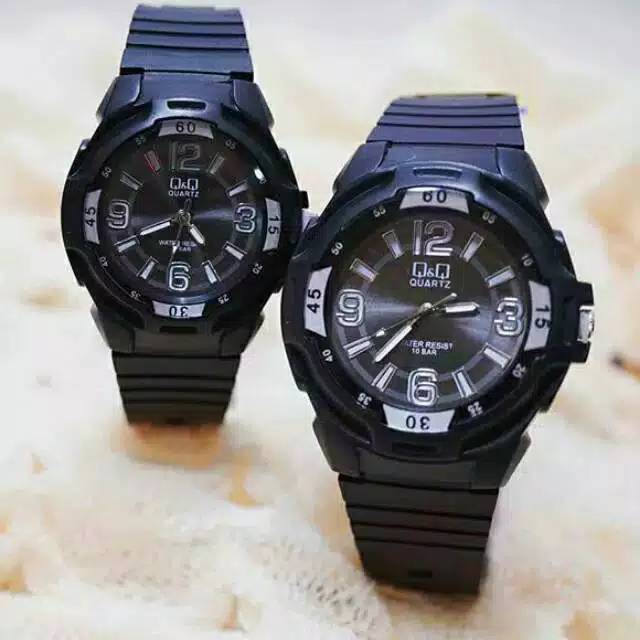 Jam Tangan  Fashion Couple/Pria/Wanita Q&amp;Q Angka Strap Rubber