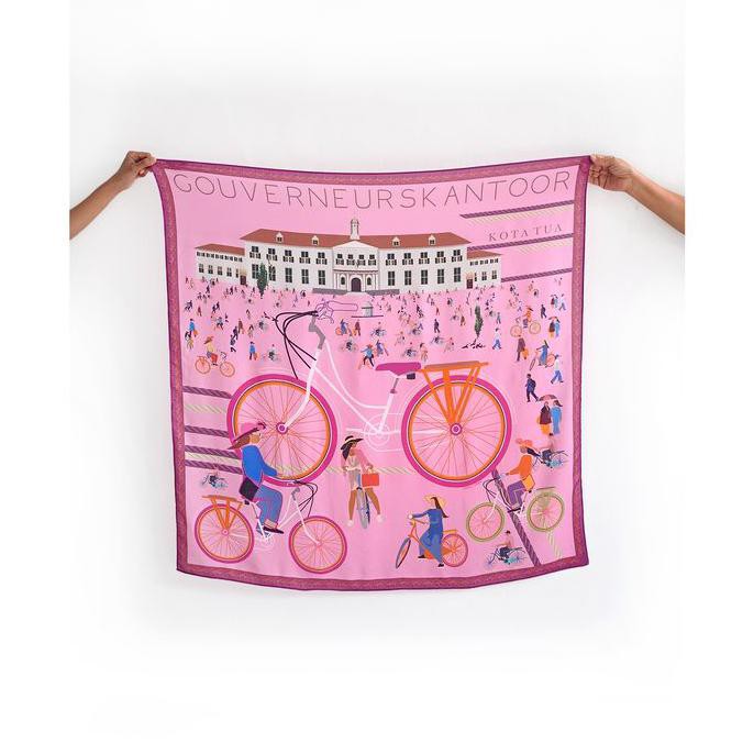 

Kota Tua Pale Neon Pink Jakarta Square Gift Kado