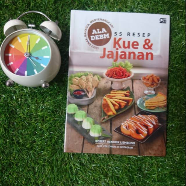 55 RESEP KUE & JAJANAN ALA  DEBM