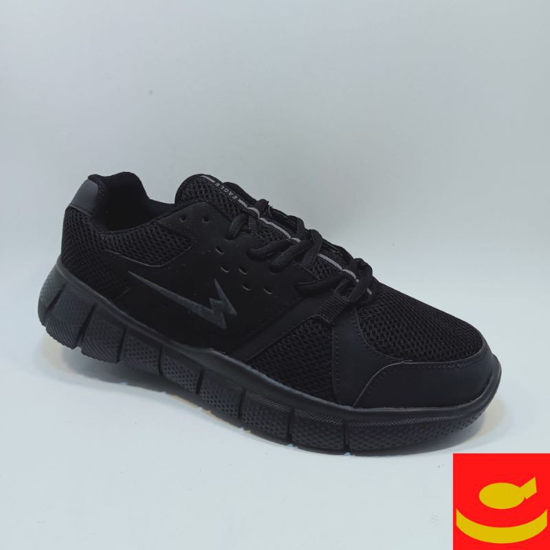 Eagle Guardian (Sepatu sport)