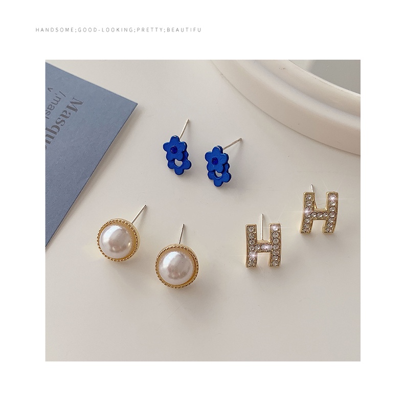 Anting Tusuk Aksen Mutiara Warna Biru Untuk Wanita