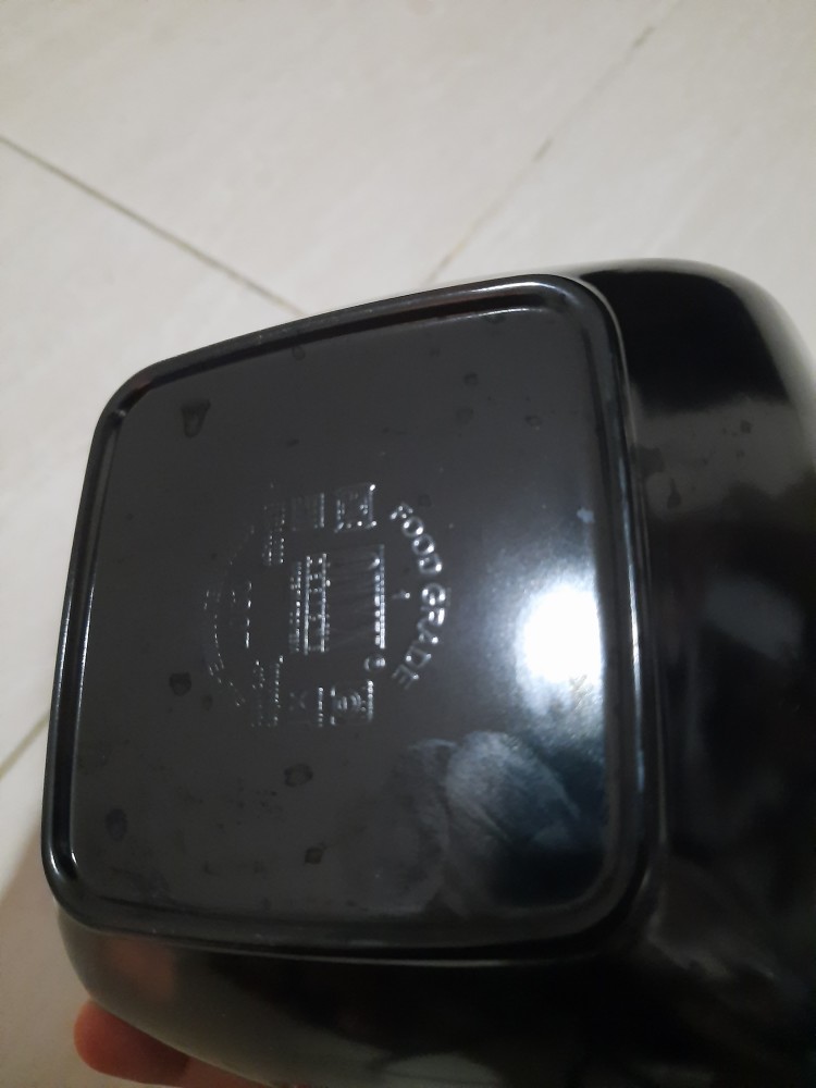 Mangkok Hitam Persegi Melamine Merek Onyx 2907