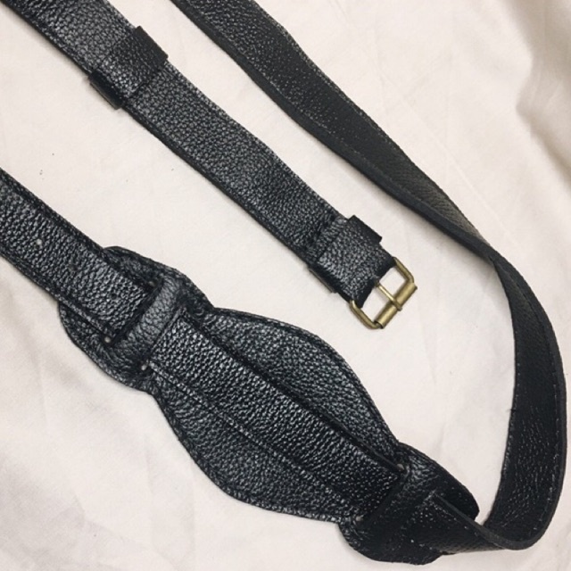 Lanna Strap Tas Model Balenciaga kulit hitam ring ATG