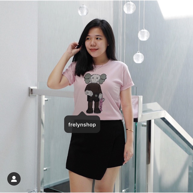 KAWS UNIQLO  PINK BAJU  KAOS  TSHIRT TUMBLR TEE Shopee 