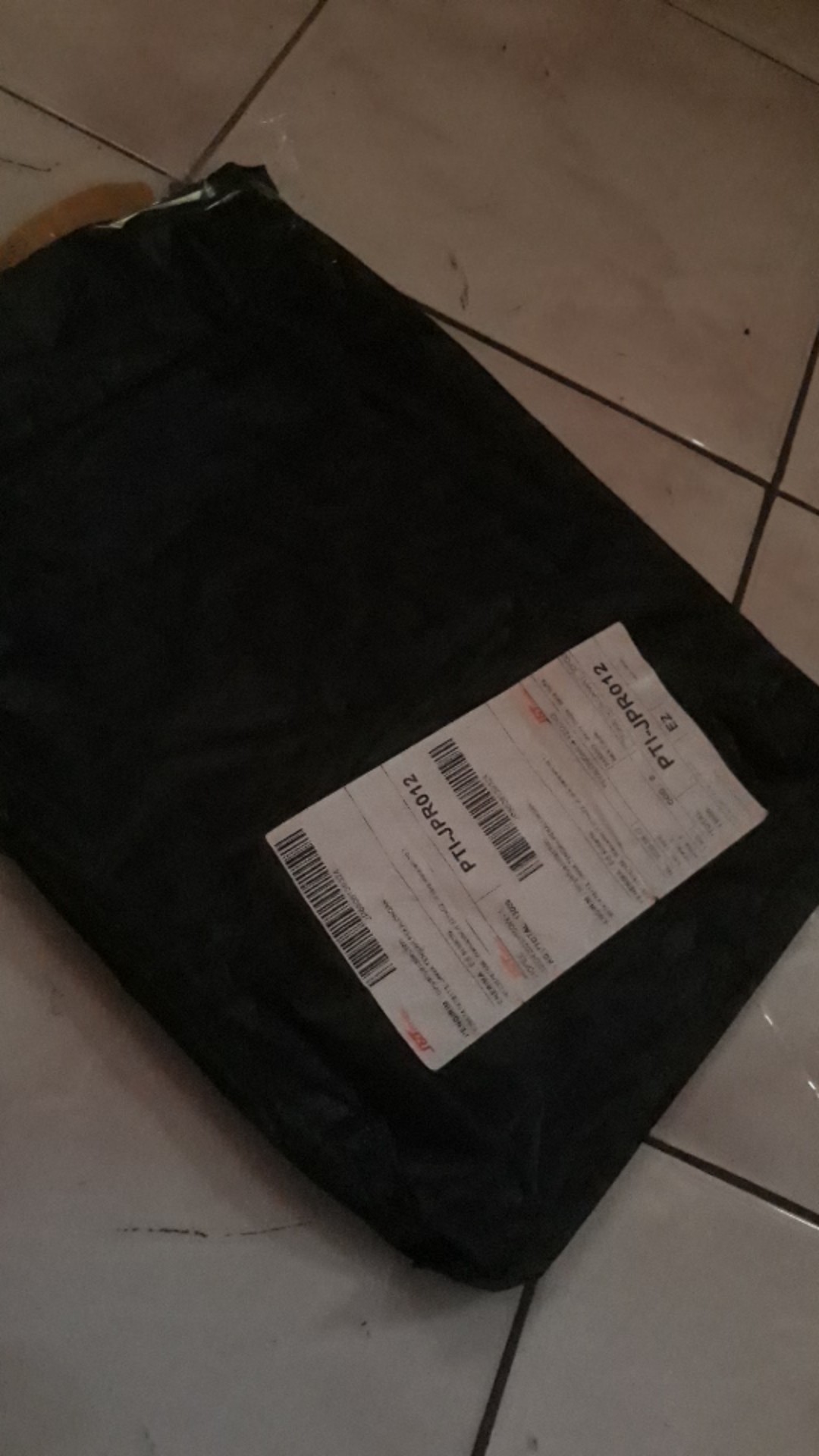 Maura Couple - Sania Ruffle Batik Couple