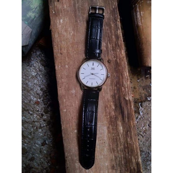 jam tangan pria QnQ casual Luxury original