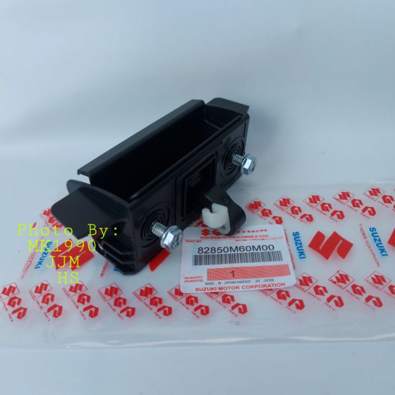 handle handel bukaan pegangan pintu luar bagasi belakang Suzuki Ertiga GA GL GX 2013