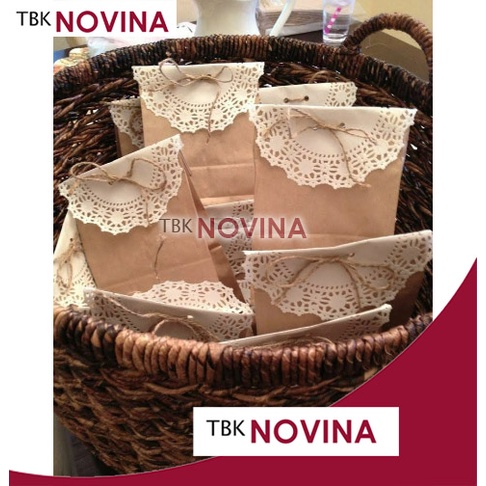[100pcs / 25pcs ] Kertas Doyleys / Kertas Doilies 5.5&quot; (White) - Alas Toples Kue / Kertas Renda / Bundar