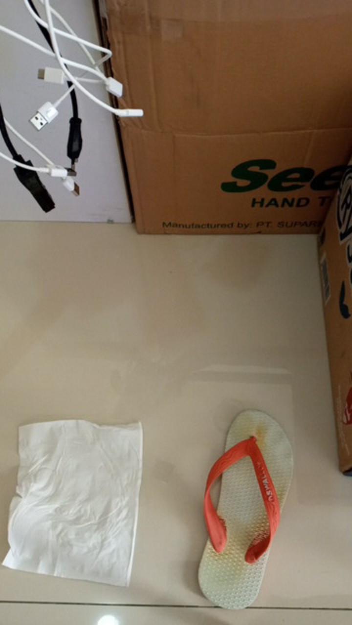 Karton See-u Hand Towel Econo [150 Sh / 20 Packs]