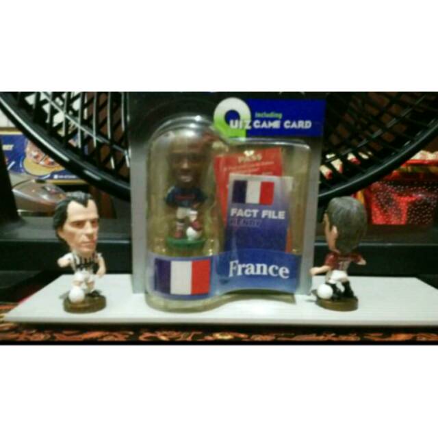 Action figure Pro star Colections France Legend THIERRY HENRY