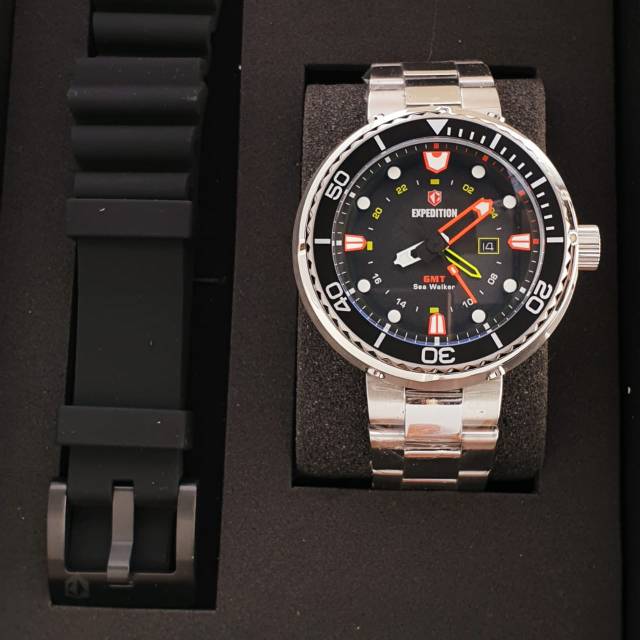 Jam Tangan Pria Expedition E 6727 MD BTBBA Man Silver Dial Silver Stainless Steel