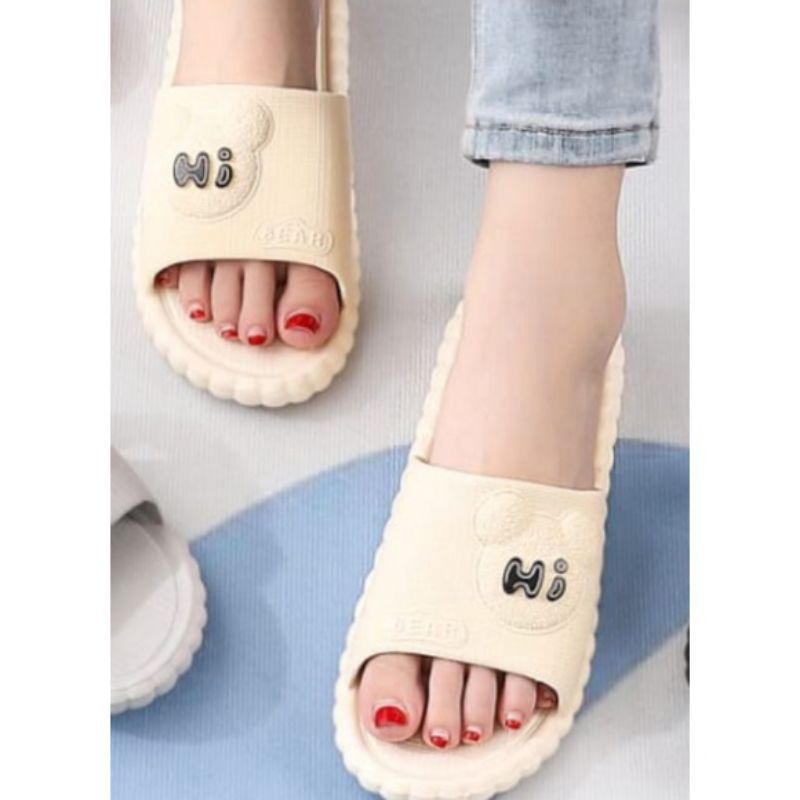 Sandal aslop Jelly Wanita Ban Motif Bear Timbul Hi/Sandal Kokop Jelly Karet Wanita Motif Bear/Sandal Jelly Wanita Motif Hi Bear/Sandal Wanita Lucu/Sandal Karet Kokop Wanita Terbaru/SandL Wanita