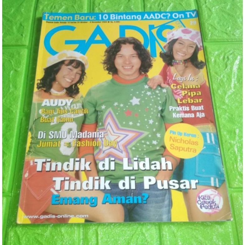 majalah gadis no 29 Oktober 2003 Veve, Nico,Wina