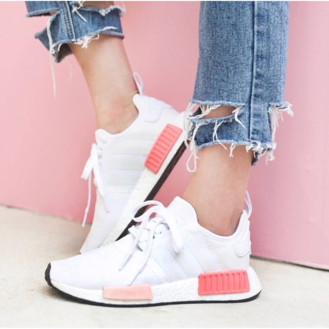 Sepatu wanita adidas nmd R1 white rose premium original / sneakers cewek adidas murah best seller