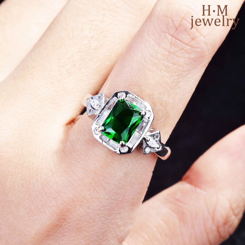 Cincin Model Terbuka Bentuk Persegi Panjang Aksen Emerald Turmalin