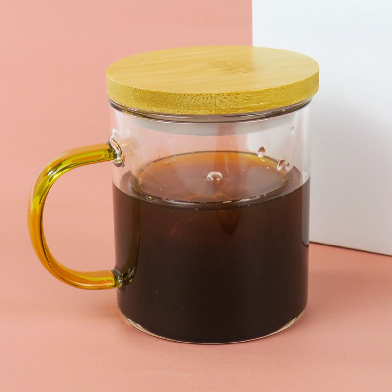 gelas kaca gelas minuman dengan penyaring gelas teh dengan penyaring