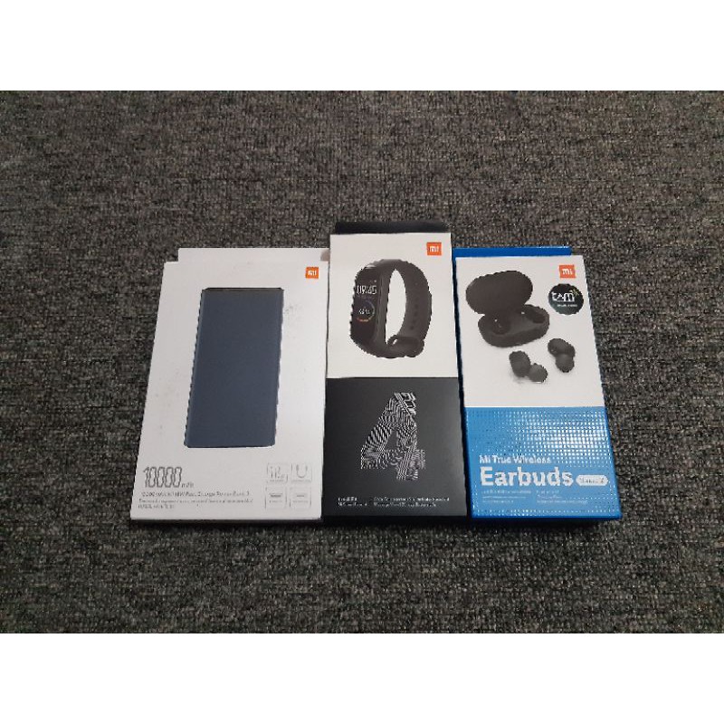 Mi Powerbank 3 fast charger 18w,Mi Smart Band 4,Mi True Wirelees Earbuds Basic 2