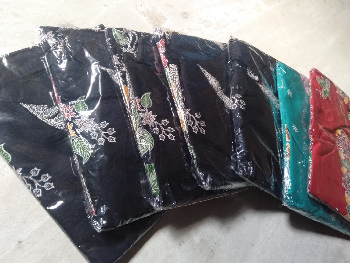 Grosir Terlaris Genes Jelita Tunic Navbor Yelbor Whitbor Creambor Tunik Batik Modern Hrb037