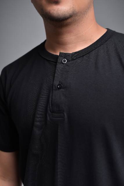 Mubeng COOLBREZE Tee Henley Black Edition