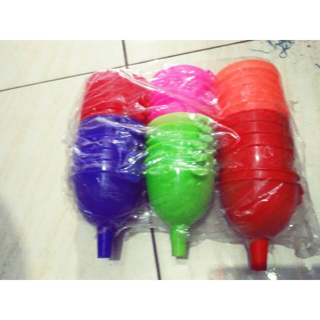 

Corong Plastik kecil plastik sangat bening tidak mudah pecah tersedia warna merah, hijau dan biru