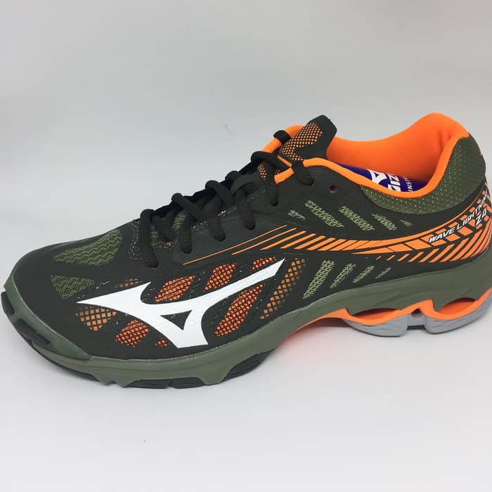 Sepatu volley mizuno Wave lightning Z4