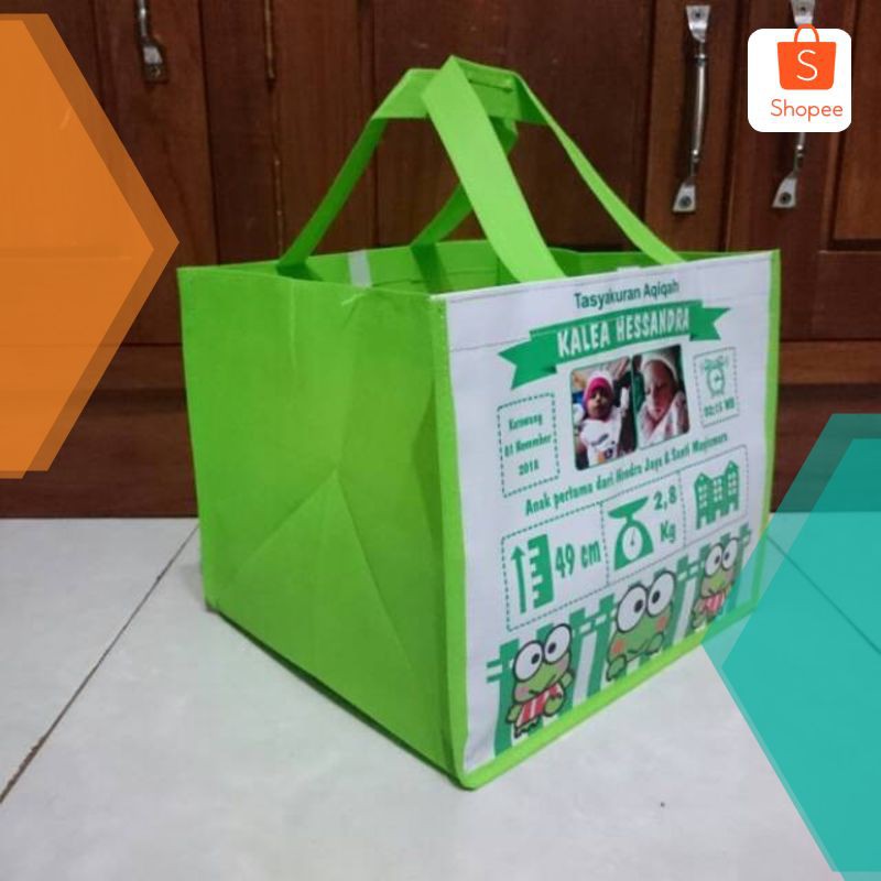 

TAS HAJATAN GOODIE BAG WALIMAH SYUKURAN AQIQAH BOX NASI CUSTOM NAMA TEBAL 75 GSM