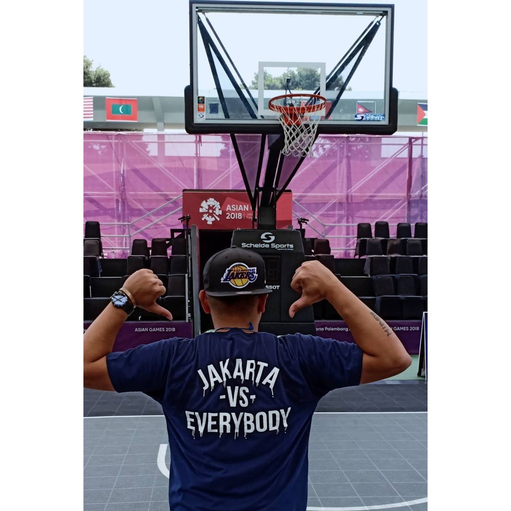 Kaos "jakarta vs everybody"